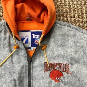 Vintage 1980’s Cleveland Browns Quilted Stone Wash Print Jacket Large Logo 7
